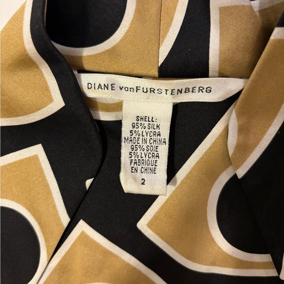 Y2K Diane Von Furstenberg Silk Wrap Top - Picture 3 of 5